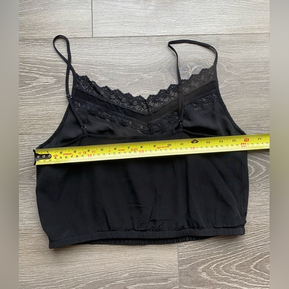 Sunday best crop tank - Picture 4 of 6